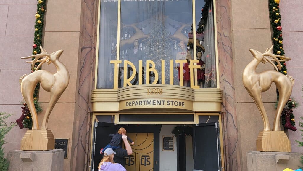 Starting May 24TH Universal Orlando's New Tribute Store Will be a Throwback to Iconic Films like Ghostbusters, E.T., Back To The Future, and More