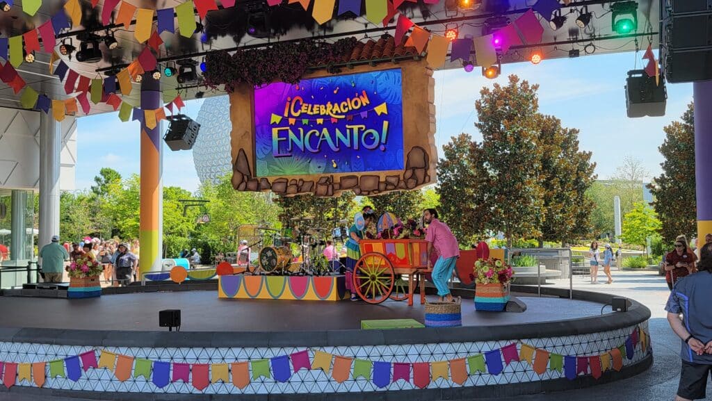 New ¡Celebración Encanto! with Mirabel & Bruno CommuniCore Plaza Epcot. Charming Celebration Full Show