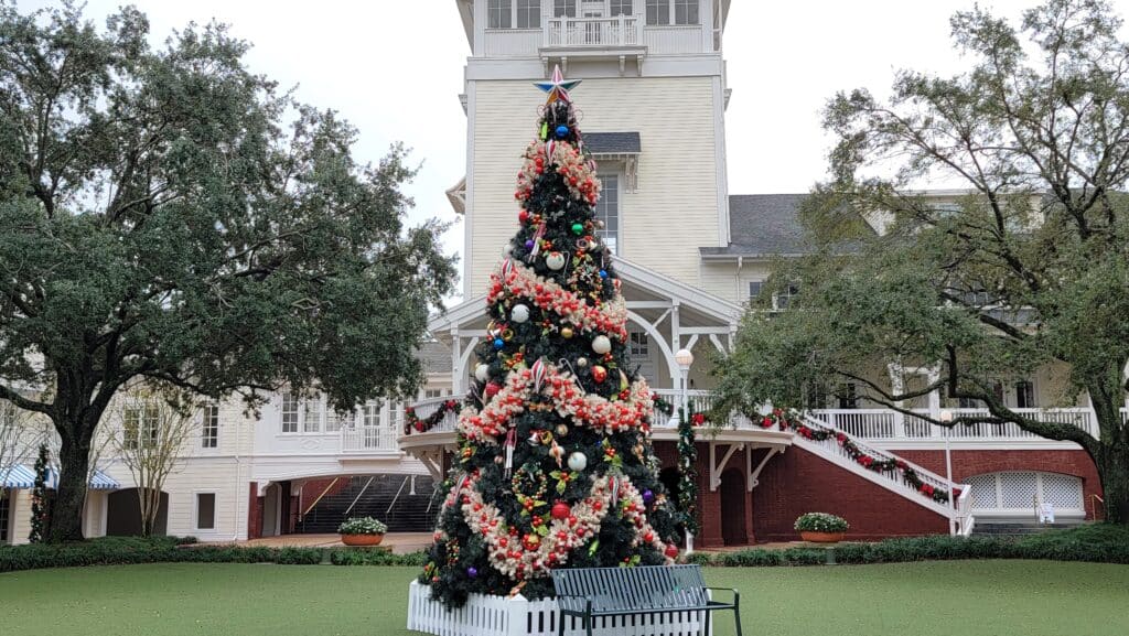 Disney World Holiday Stay Up to 30% Off plus Free Park Hopping