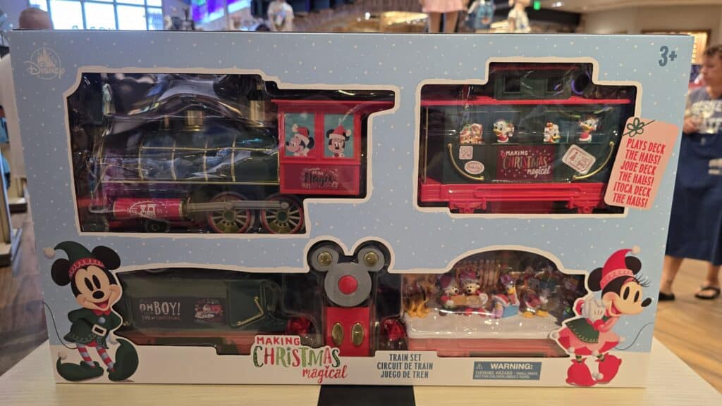 2024 Holiday Merchandise Now Available at Walt Disney World