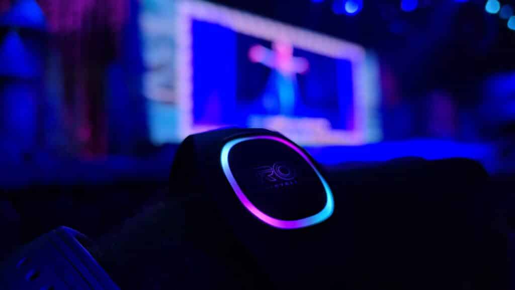 MagicBand+ Now Works in Disney World Theater Shows